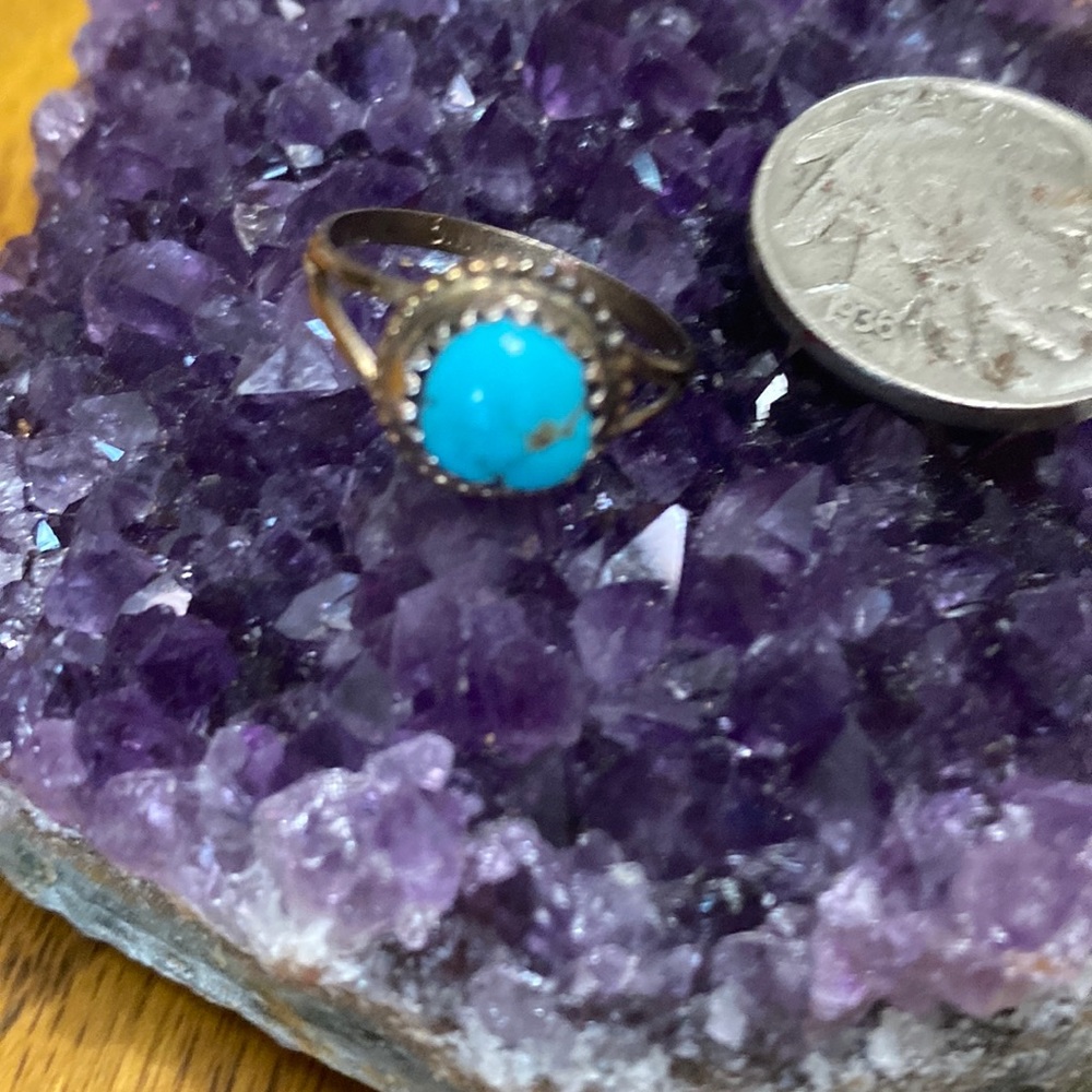 🎉SALE🎉Vintage dainty turquoise ring.